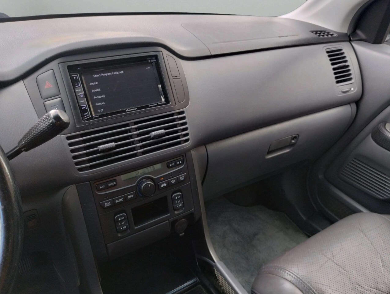 Used 2004 Honda Pilot EX image 31