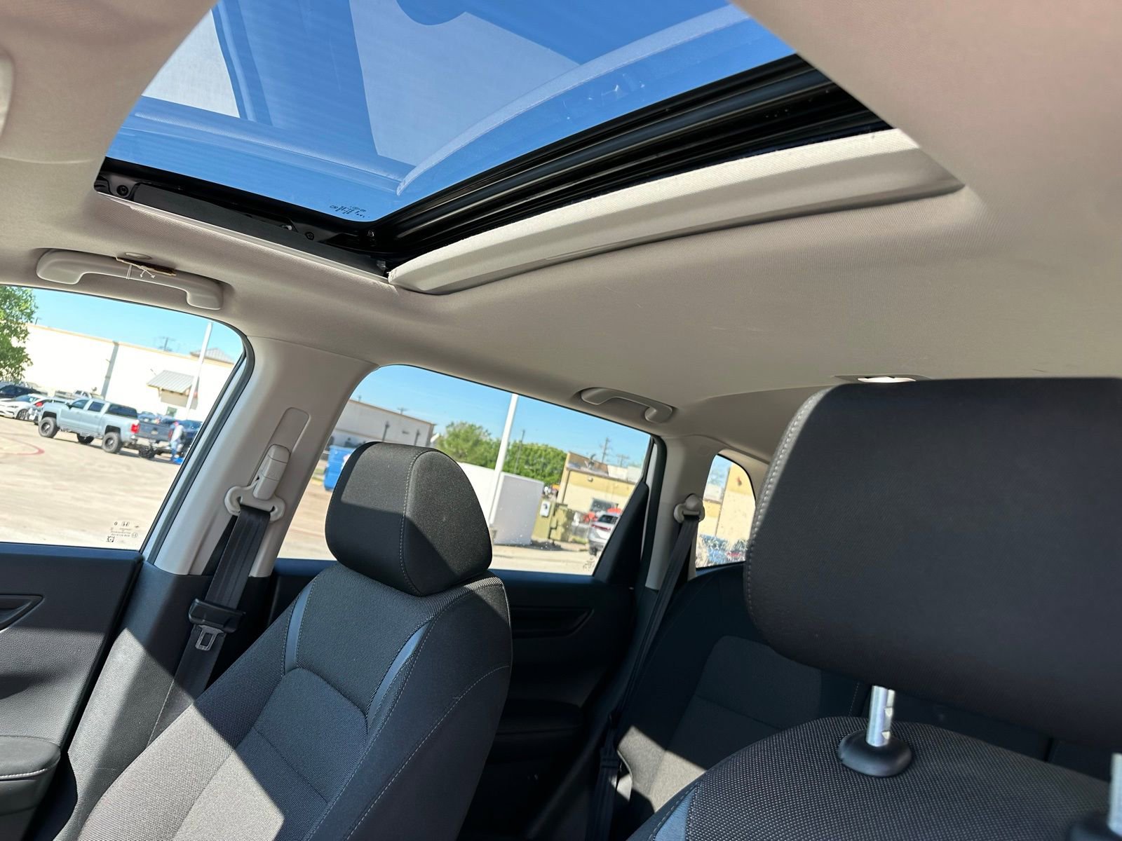 Used 2024 Honda CR-V EX image 9