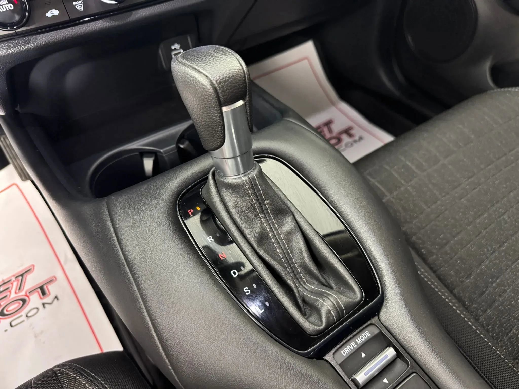 Used 2023 Honda HR-V LX image 21