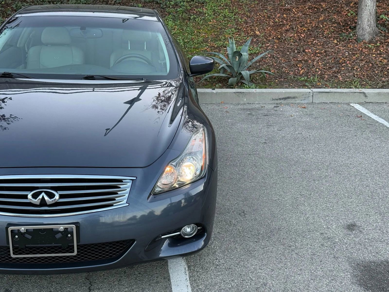 Used 2011 INFINITI G37 Journey w/ Premium Pkg image 8