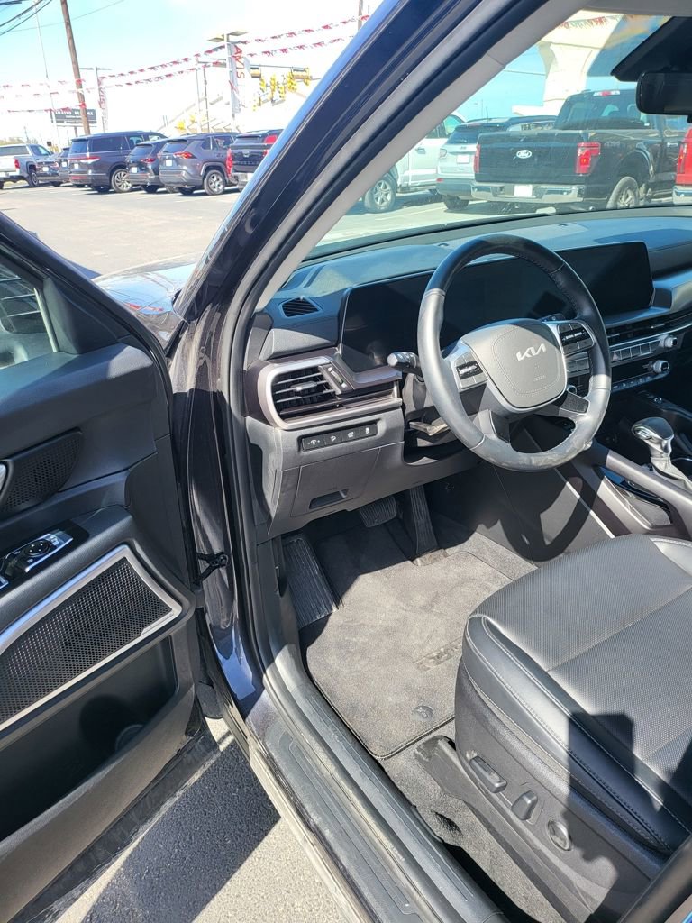 Used 2025 Kia Telluride S image 5