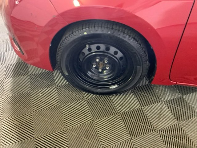 Used 2015 Toyota Corolla S image 42