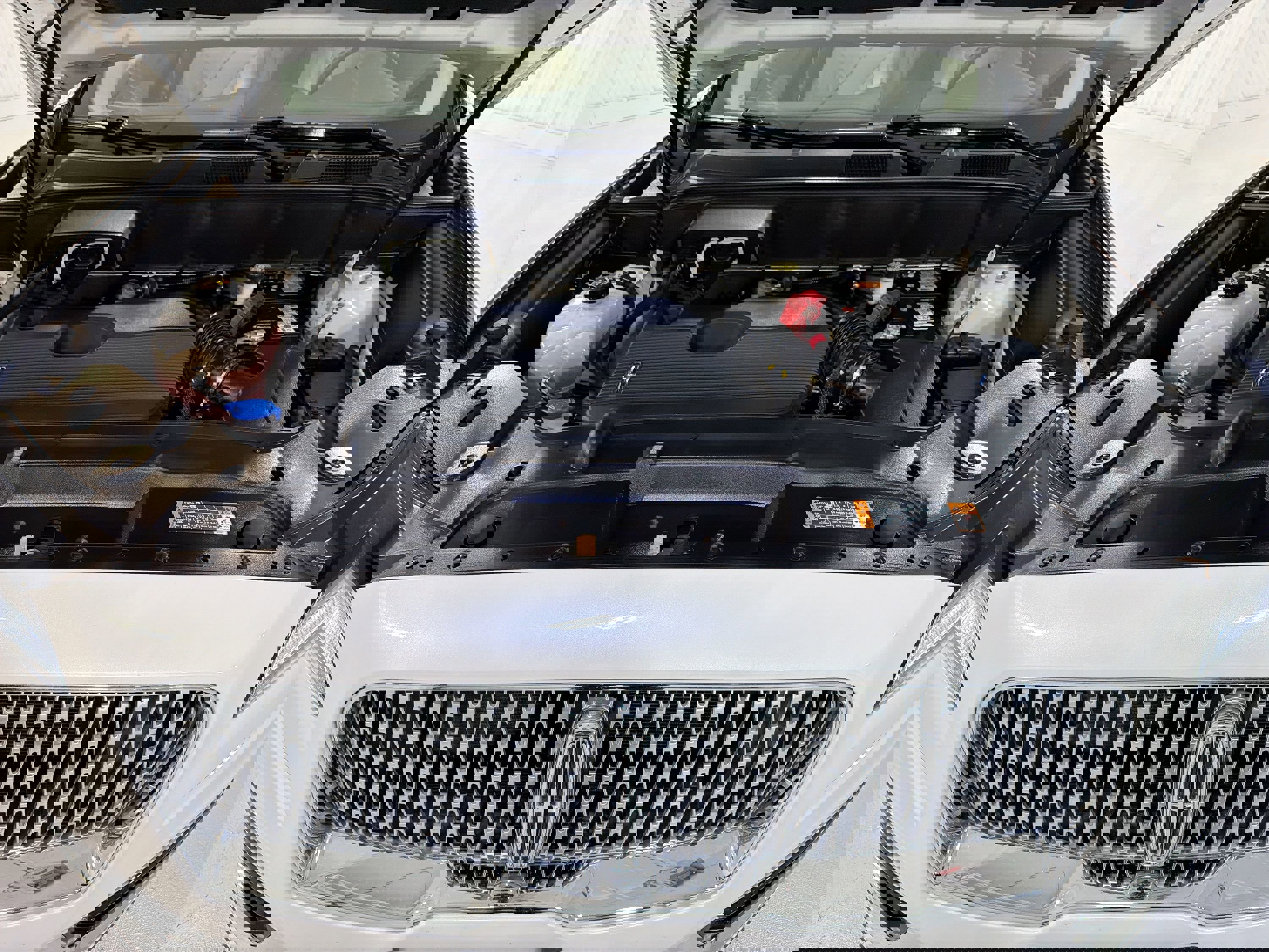 Used 2019 Lincoln Nautilus Select w/ Cargo Utility Package image 30