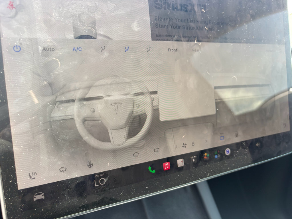 Used 2022 Tesla Model Y Long Range AWD/4WD image 21