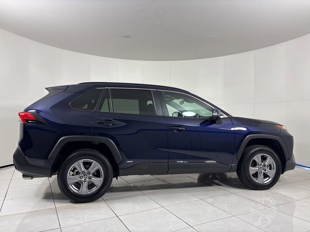 Used 2025 Toyota RAV4 XLE image 7