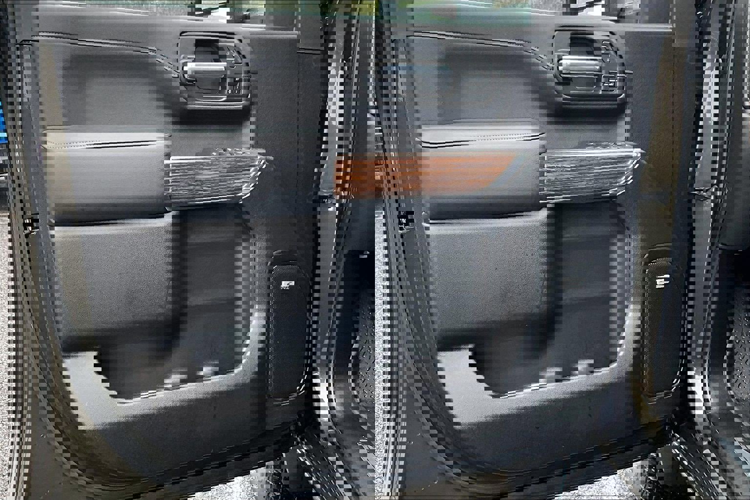 Used 2023 Chevrolet Silverado 2500 High Country image 19