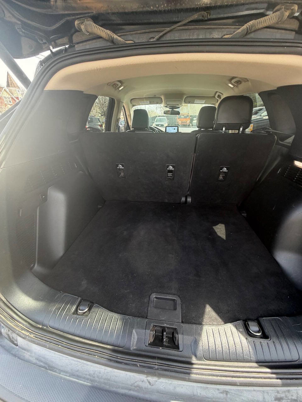 Used 2020 Ford Escape SEL AWD/4WD image 40
