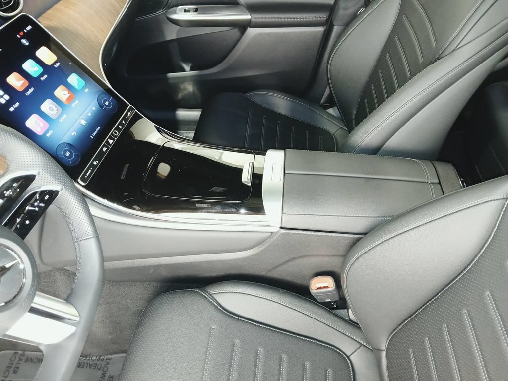 Used 2026 Mercedes-Benz GLC 300 4MATIC image 18
