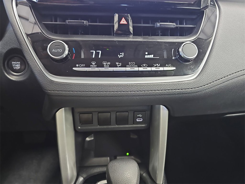 Used 2024 Toyota Corolla Cross LE image 23