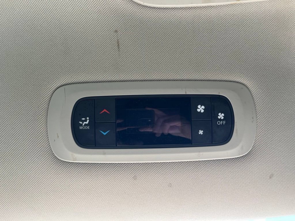 Used 2023 Chrysler Voyager LX FWD image 35