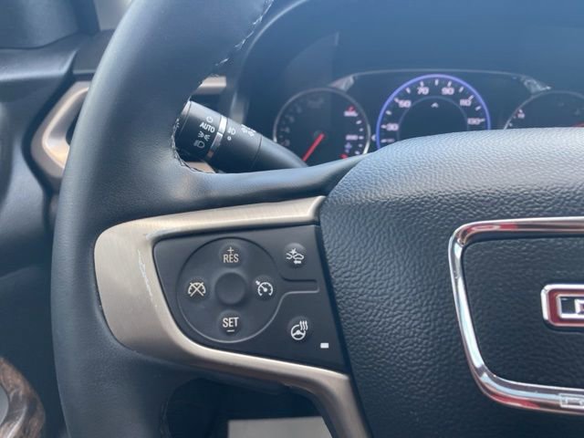 Used 2023 GMC Acadia Denali w/ Denali Ultimate Package FWD image 23