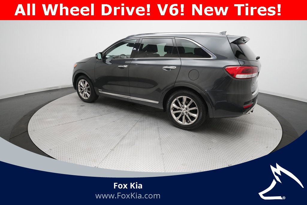 Used 2017 Kia Sorento SX image 12