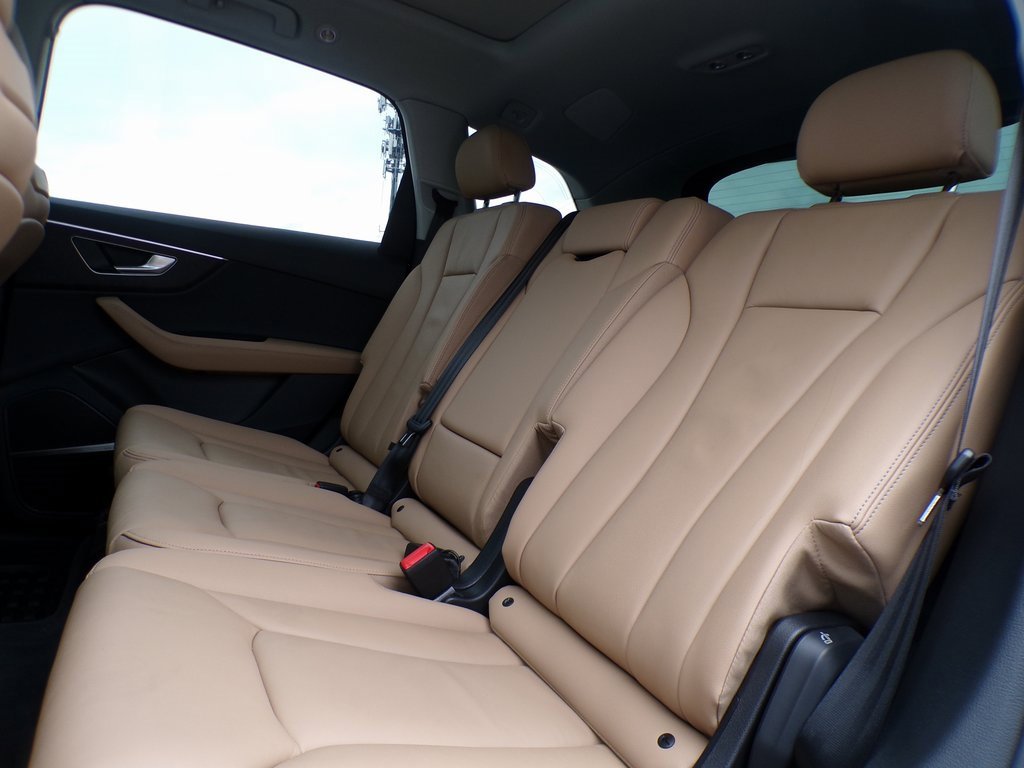 Used 2025 Audi Q7 3.0T Premium Plus image 10