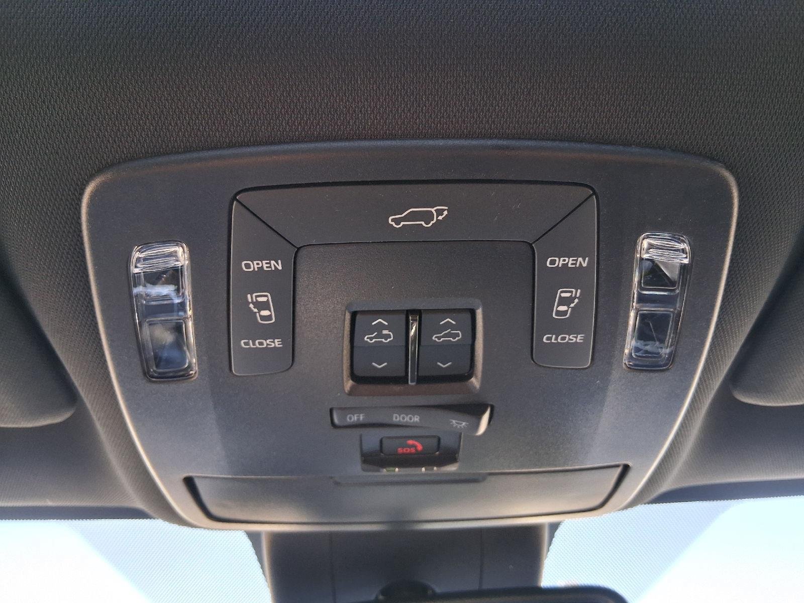 New 2026 Toyota Sienna XLE Woodland Edition AWD/4WD image 29