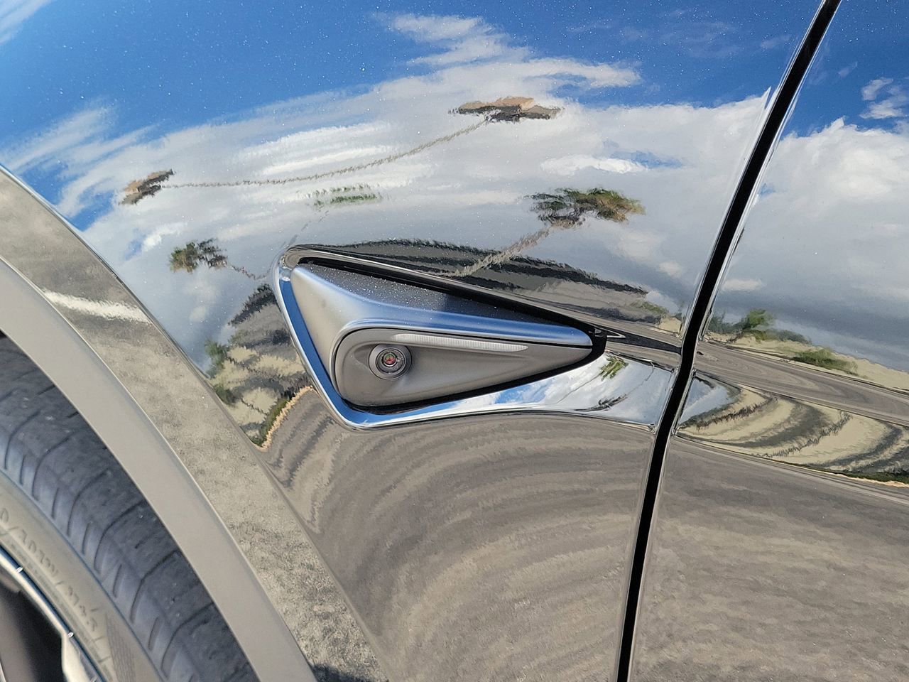 Used 2024 Tesla Model Y Long Range image 10