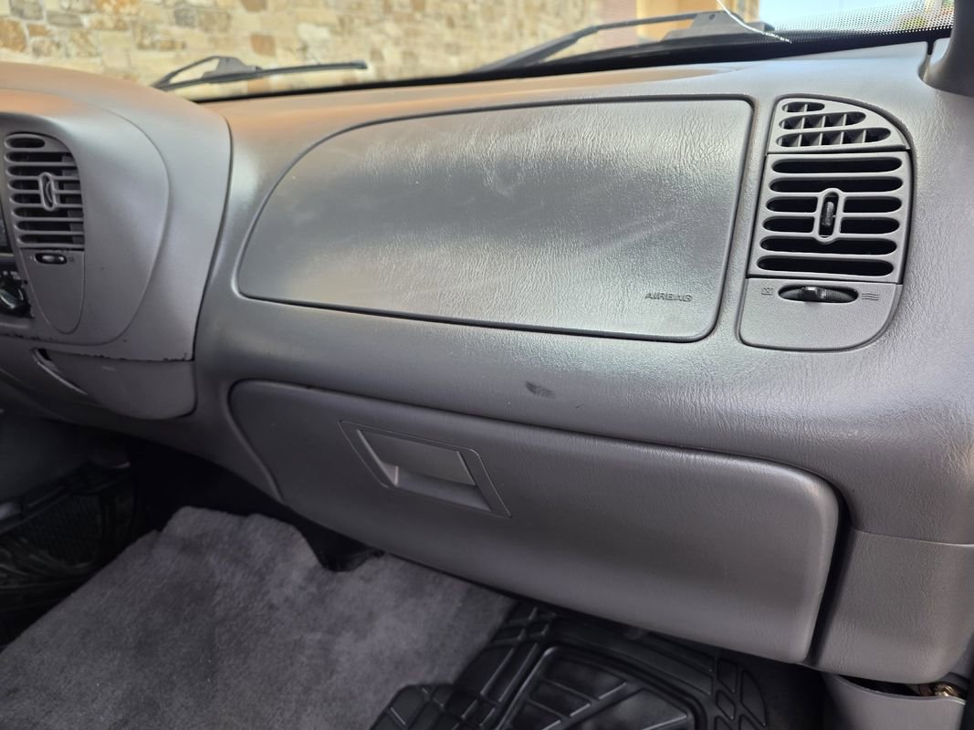 Used 2003 Ford F150 XLT AWD/4WD image 18