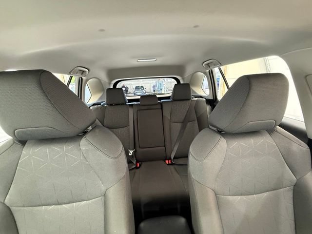 Used 2025 Toyota RAV4 XLE FWD image 28