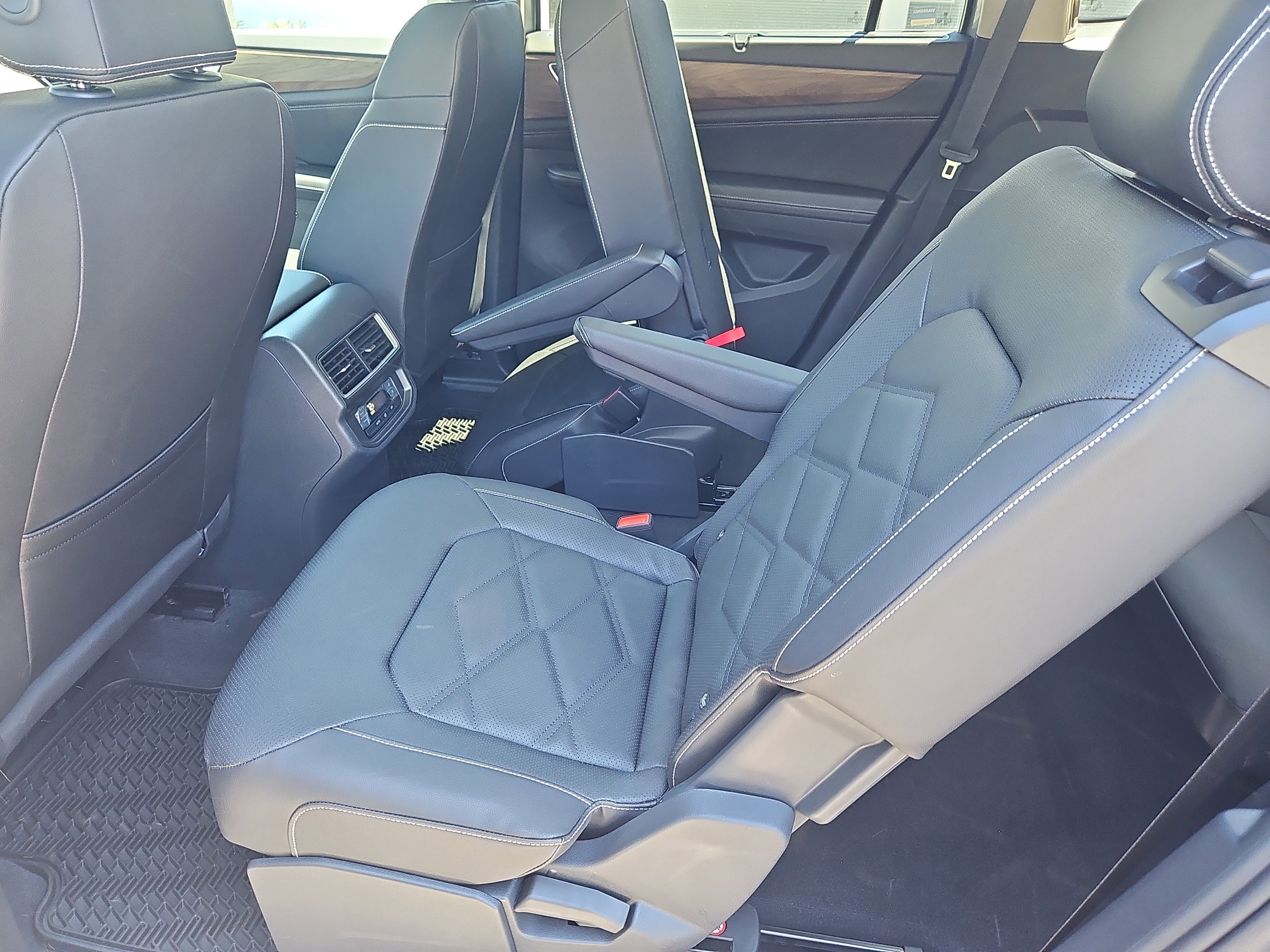 New 2026 Volkswagen Atlas SE AWD/4WD image 19