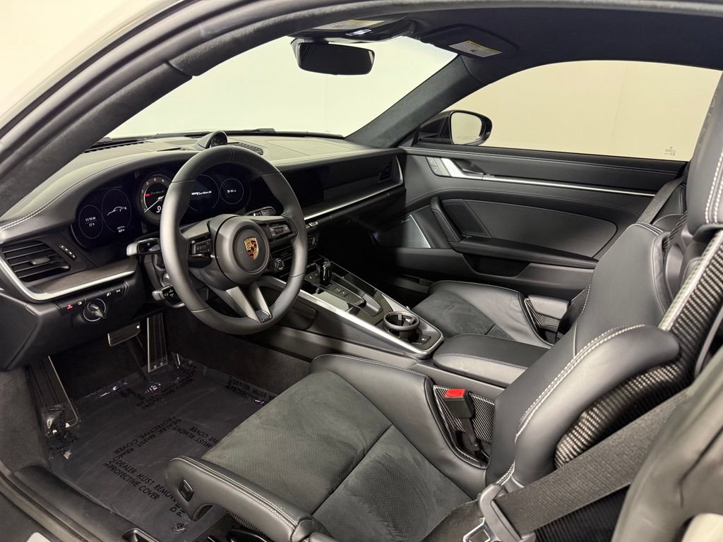Certified 2025 Porsche 911 Turbo S AWD/4WD image 4