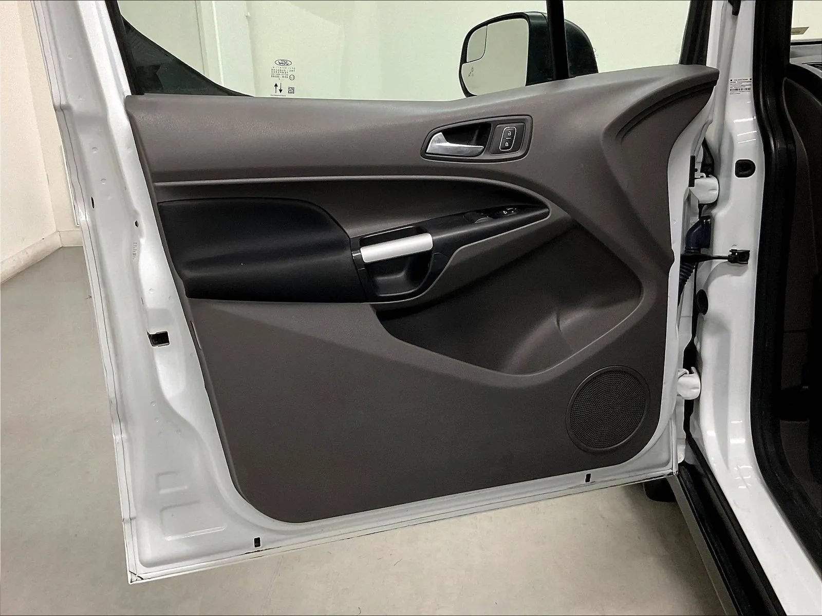 Used 2022 Ford Transit Connect XLT FWD image 16