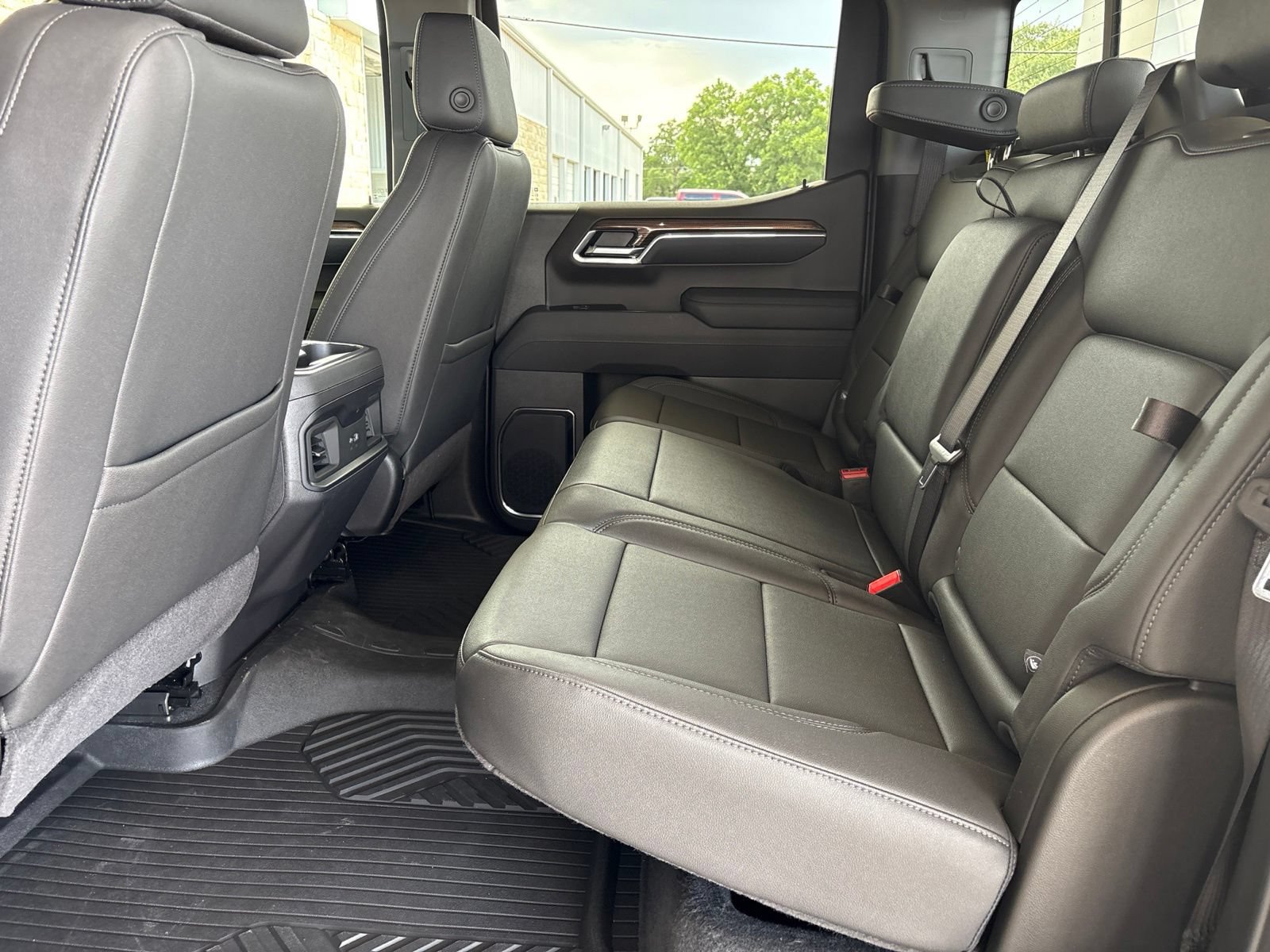 New 2026 Chevrolet Silverado 1500 LT Trail Boss w/ LT Trail Boss Premium Package AWD/4WD image 15