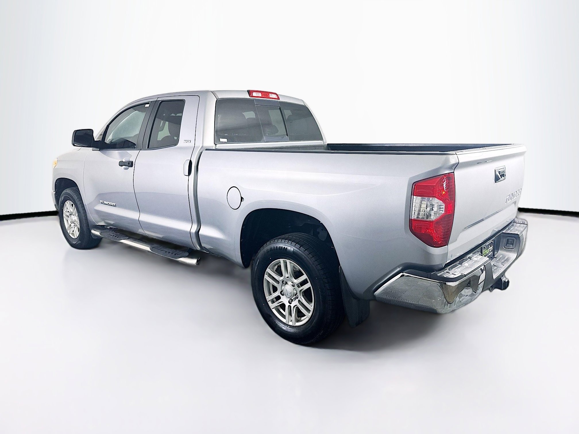 Used 2016 Toyota Tundra SR5 image 5