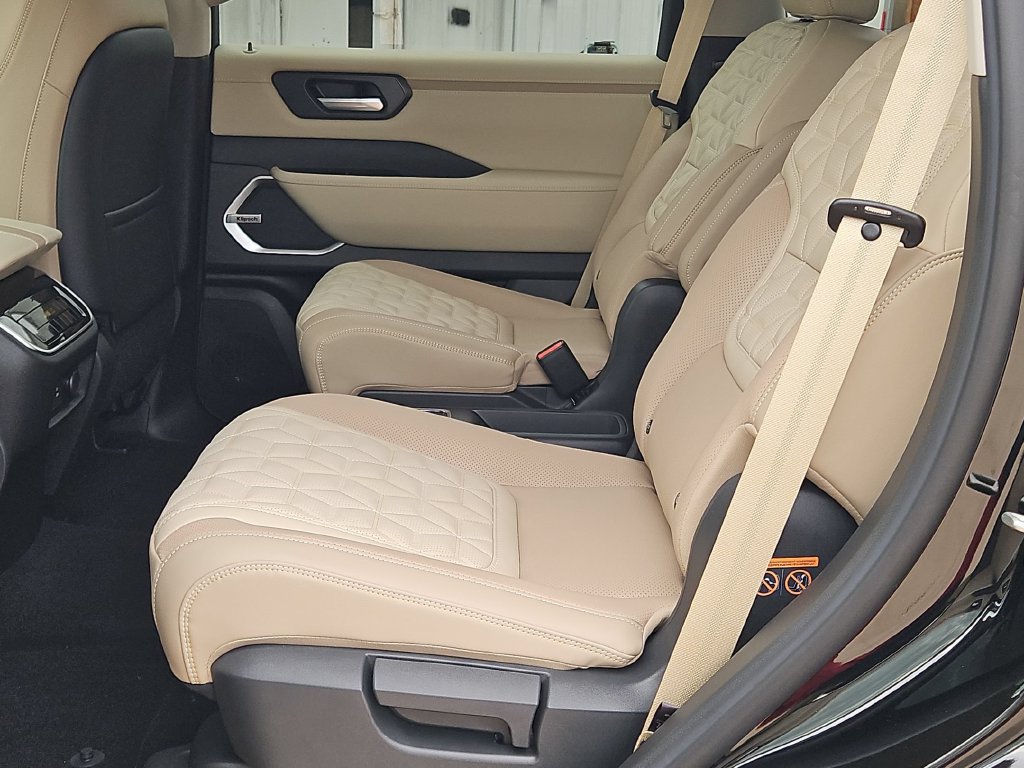 New 2026 Nissan Armada Platinum AWD/4WD image 17