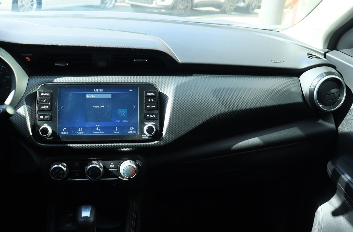 Used 2024 Nissan Kicks SV FWD image 43