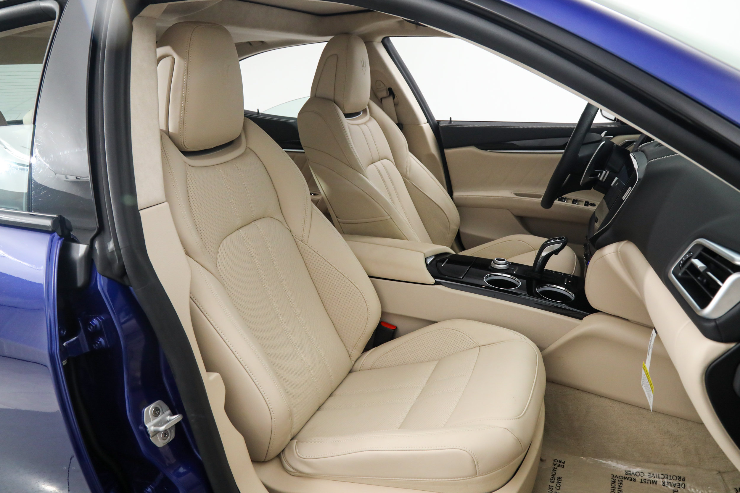 Certified 2023 Maserati Ghibli Modena RWD image 11