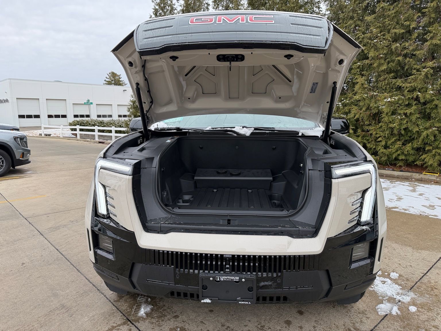 New 2026 GMC Sierra EV Elevation AWD/4WD image 40