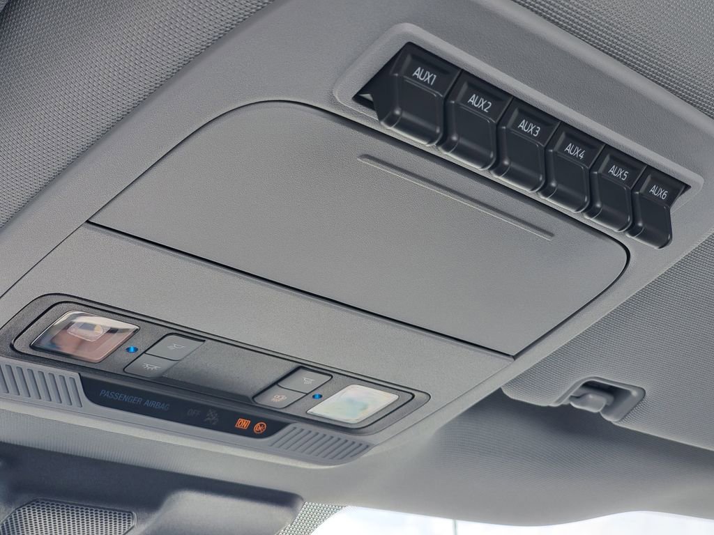 New 2026 Ford F250 XL w/ XL Chrome Package image 20