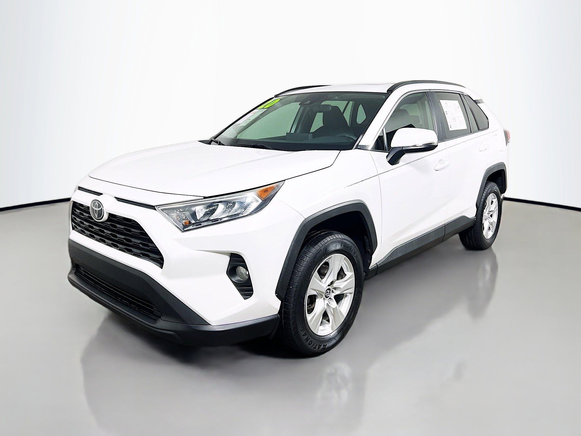 Used 2020 Toyota RAV4 XLE w/ Convenience Package image 10
