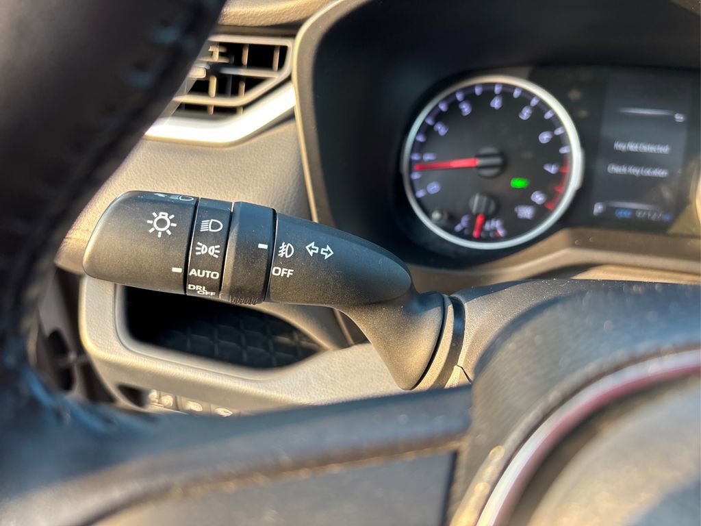 Used 2019 Toyota RAV4 XLE image 26