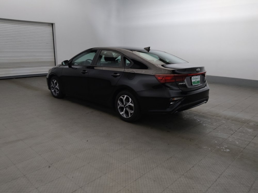 Used 2021 Kia Forte LXS FWD image 3