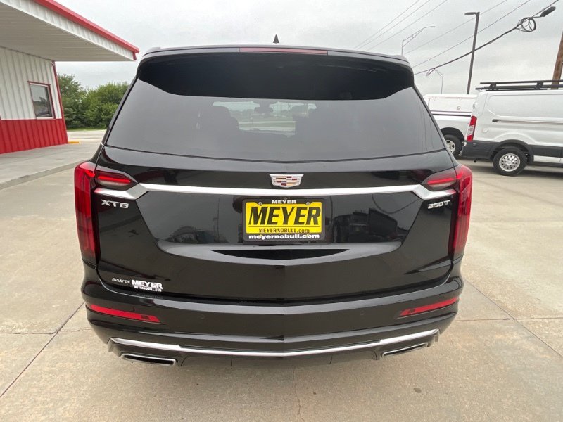 Used 2024 Cadillac XT6 Luxury w/ LPO, Floor Liner Package AWD/4WD image 7