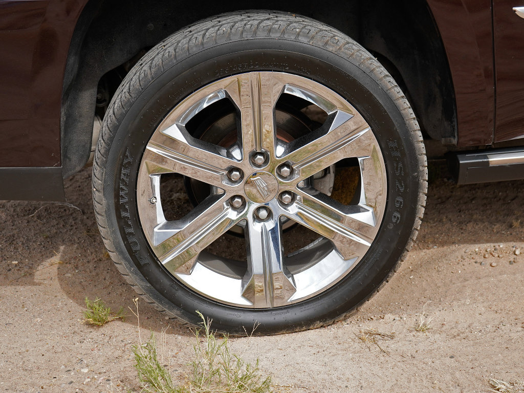 Used 2017 Cadillac Escalade ESV Premium Luxury image 3