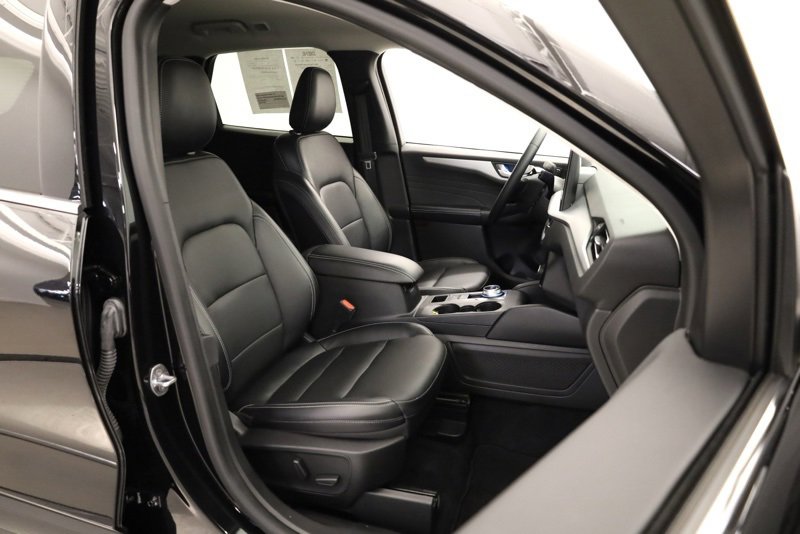 Used 2023 Ford Escape Platinum image 29