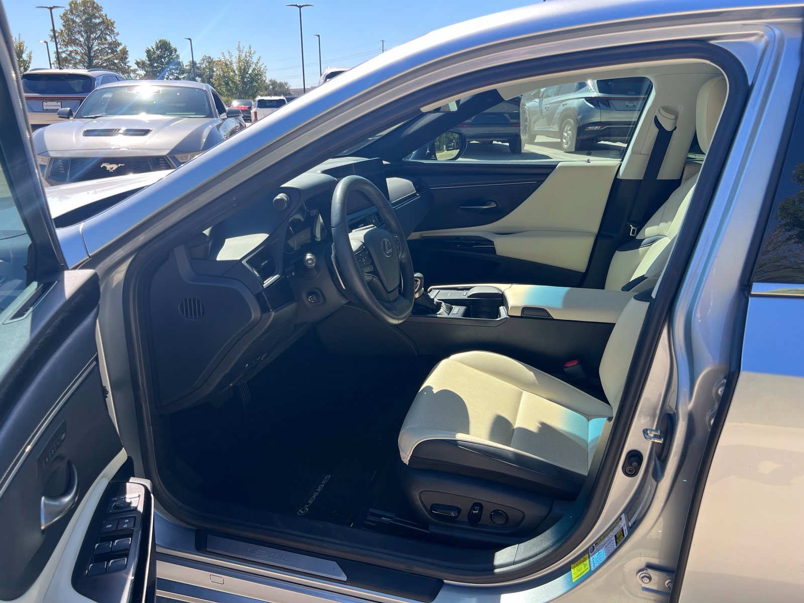 Used 2022 Lexus ES 350 w/ Premium Package FWD image 23