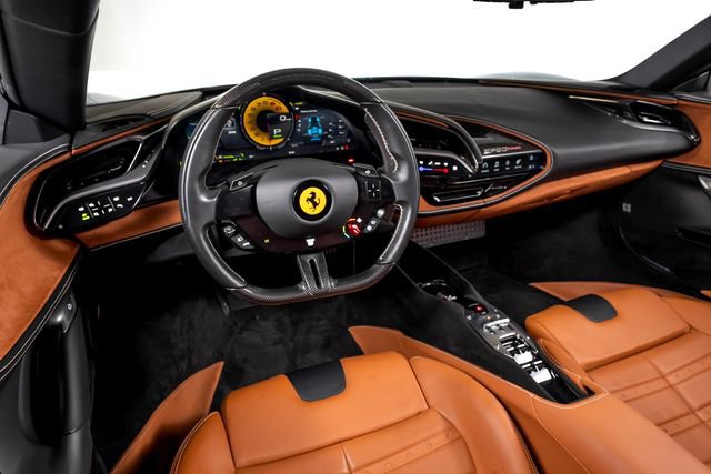 Used 2024 Ferrari SF90 Spider AWD/4WD image 5