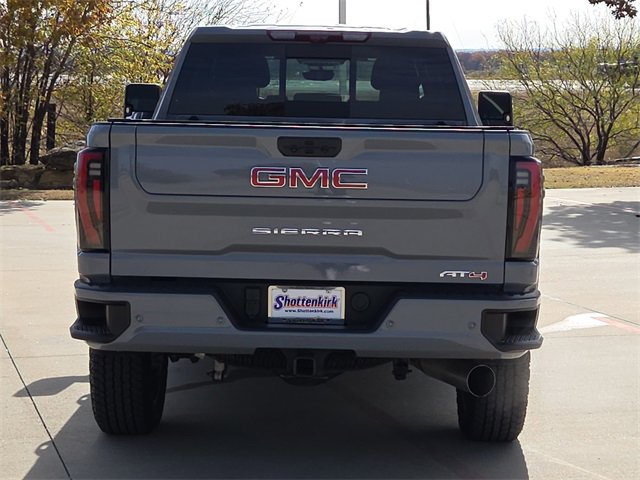 Used 2024 GMC Sierra 2500 AT4 w/ AT4 Premium Plus Package image 9