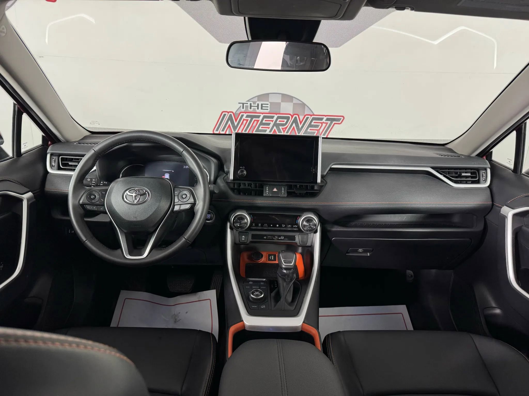 Used 2024 Toyota RAV4 Adventure AWD/4WD image 11
