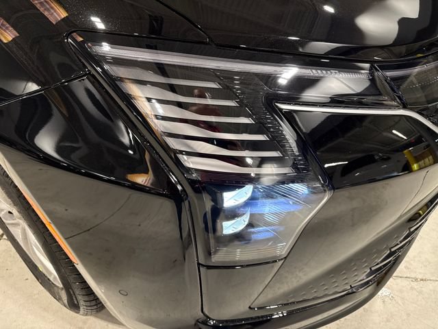 New 2027 Chrysler Pacifica Select w/ Family Tech Group AWD/4WD image 17