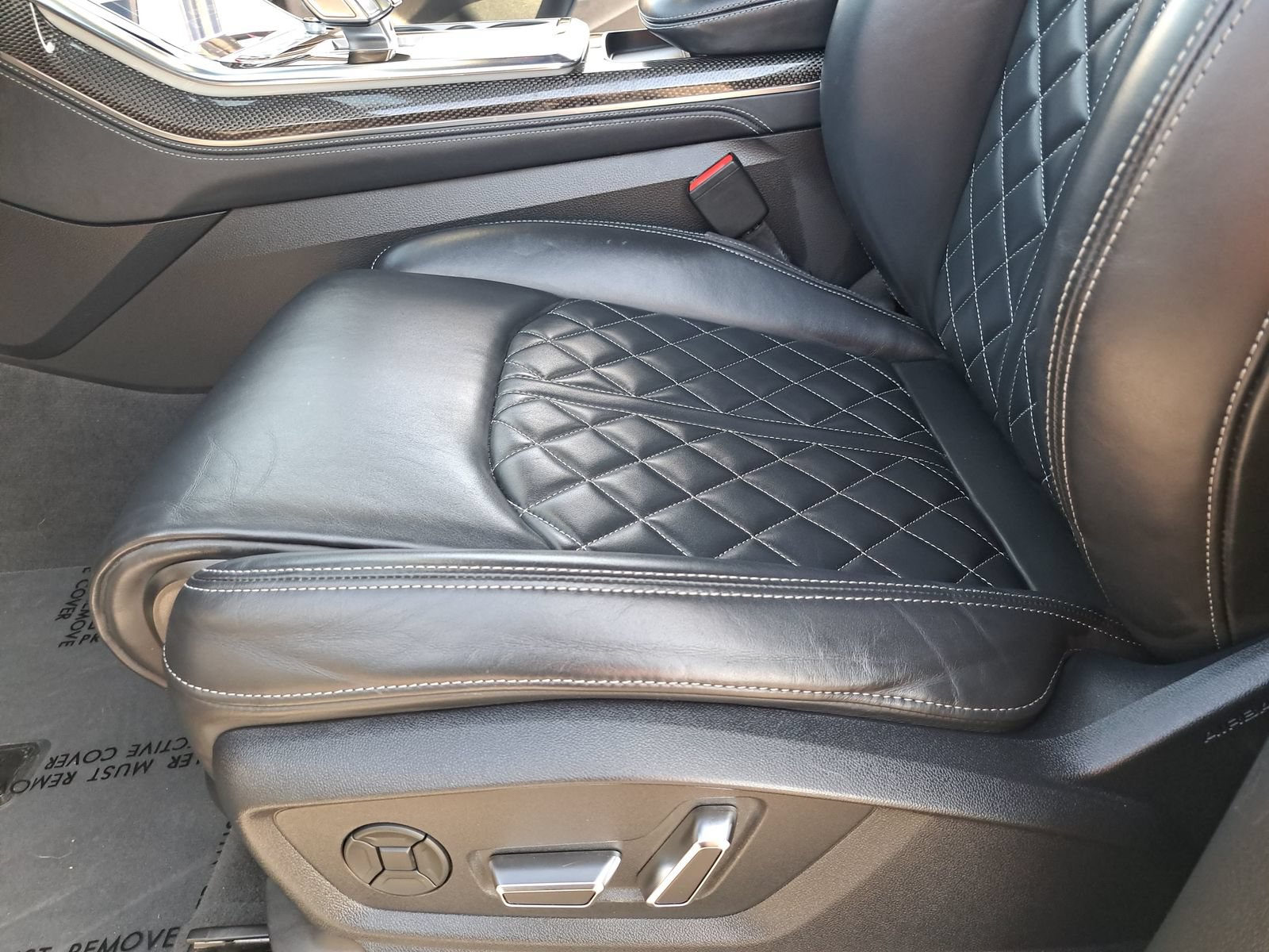 Used 2024 Audi SQ7 Premium Plus AWD/4WD image 32