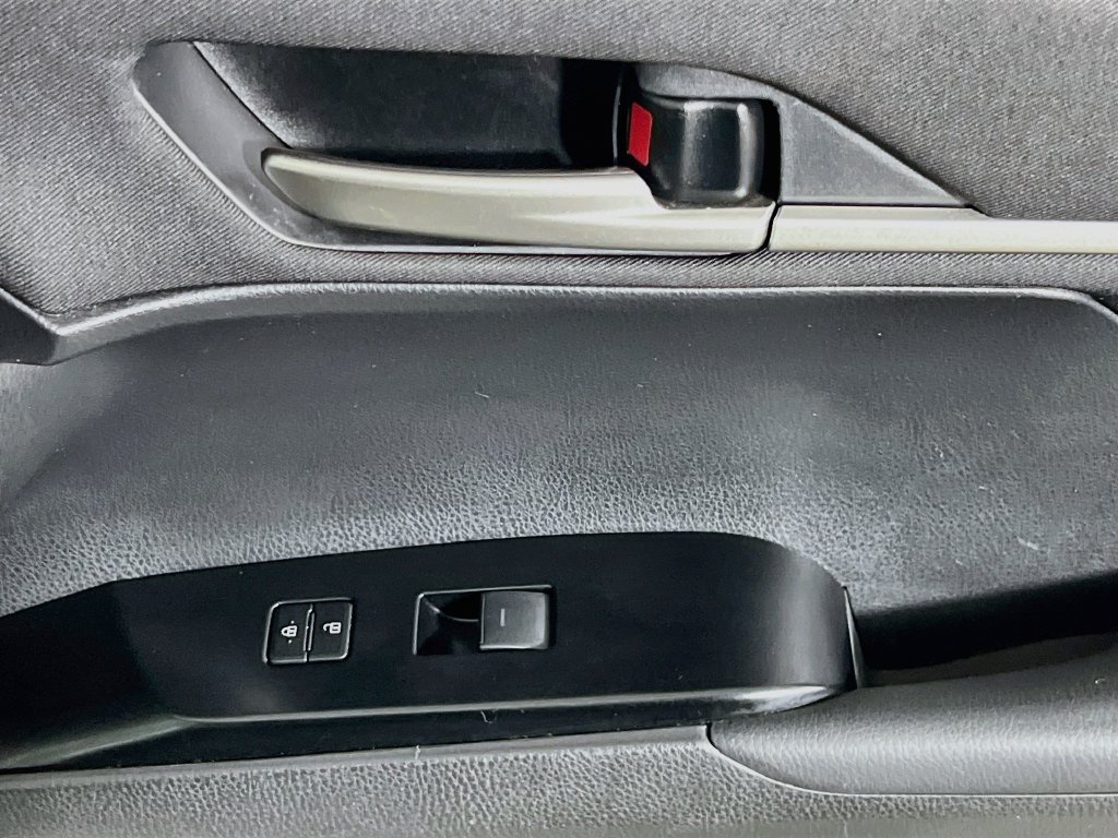 Used 2025 Toyota Camry LE FWD image 29
