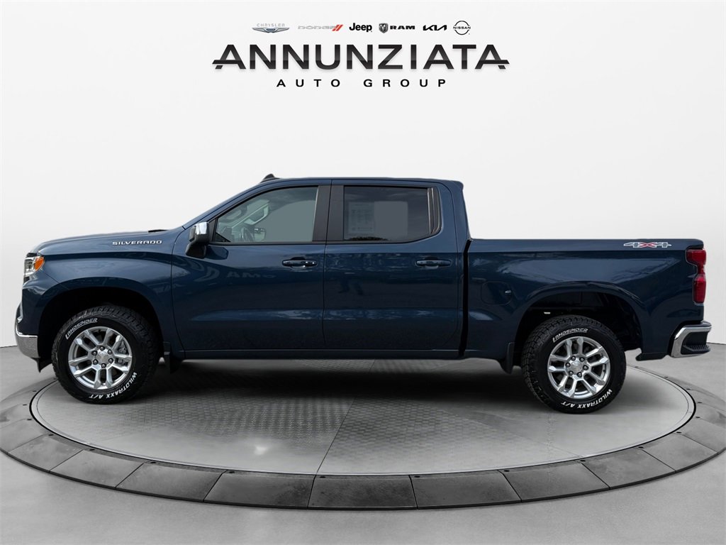 Used 2022 Chevrolet Silverado 1500 LT image 2