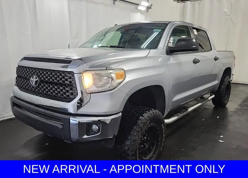 Used 2015 Toyota Tundra SR5 w/ SR5 Upgrade Package