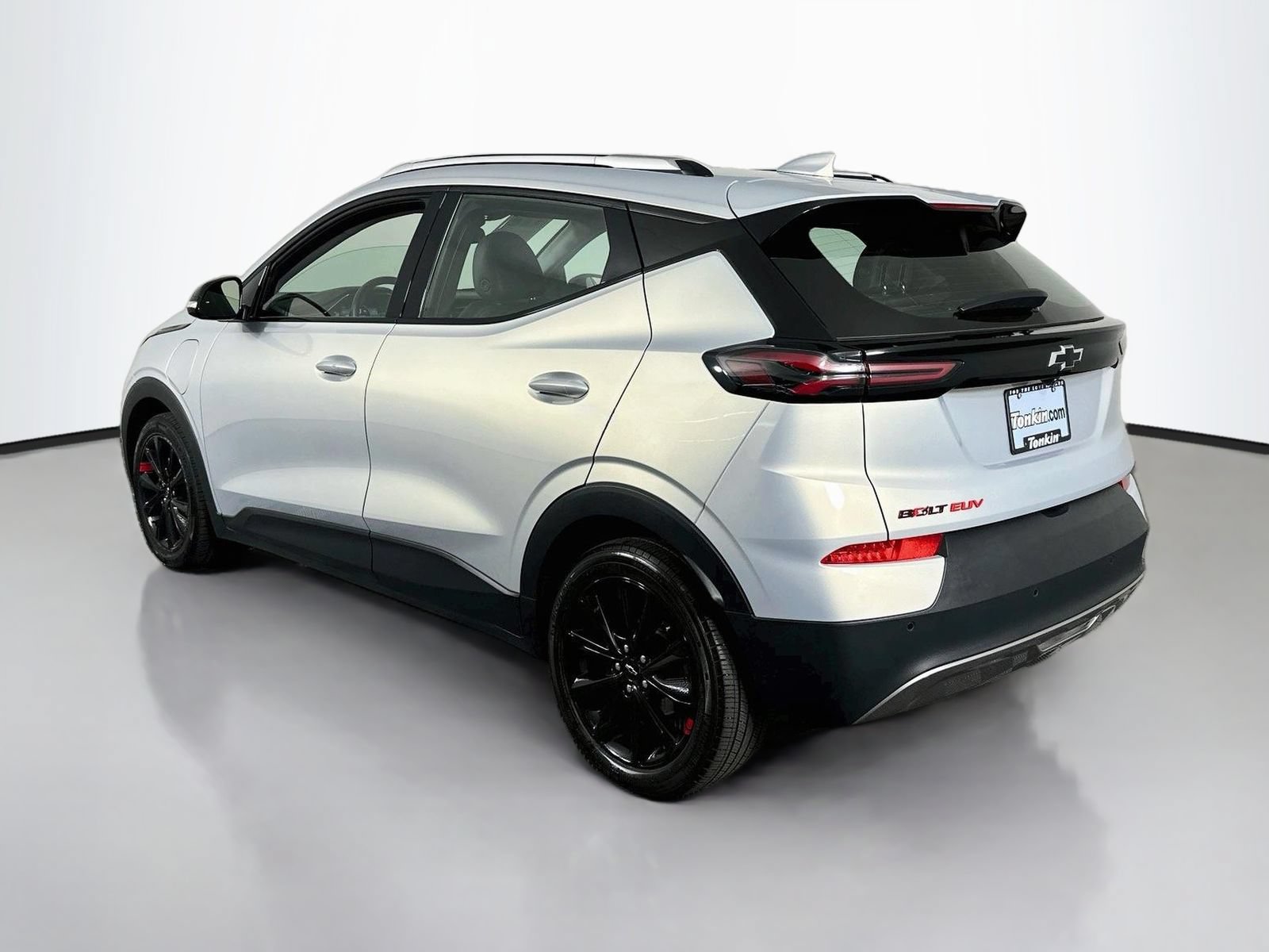 Used 2023 Chevrolet Bolt EUV LT w/ Convenience Package FWD image 6