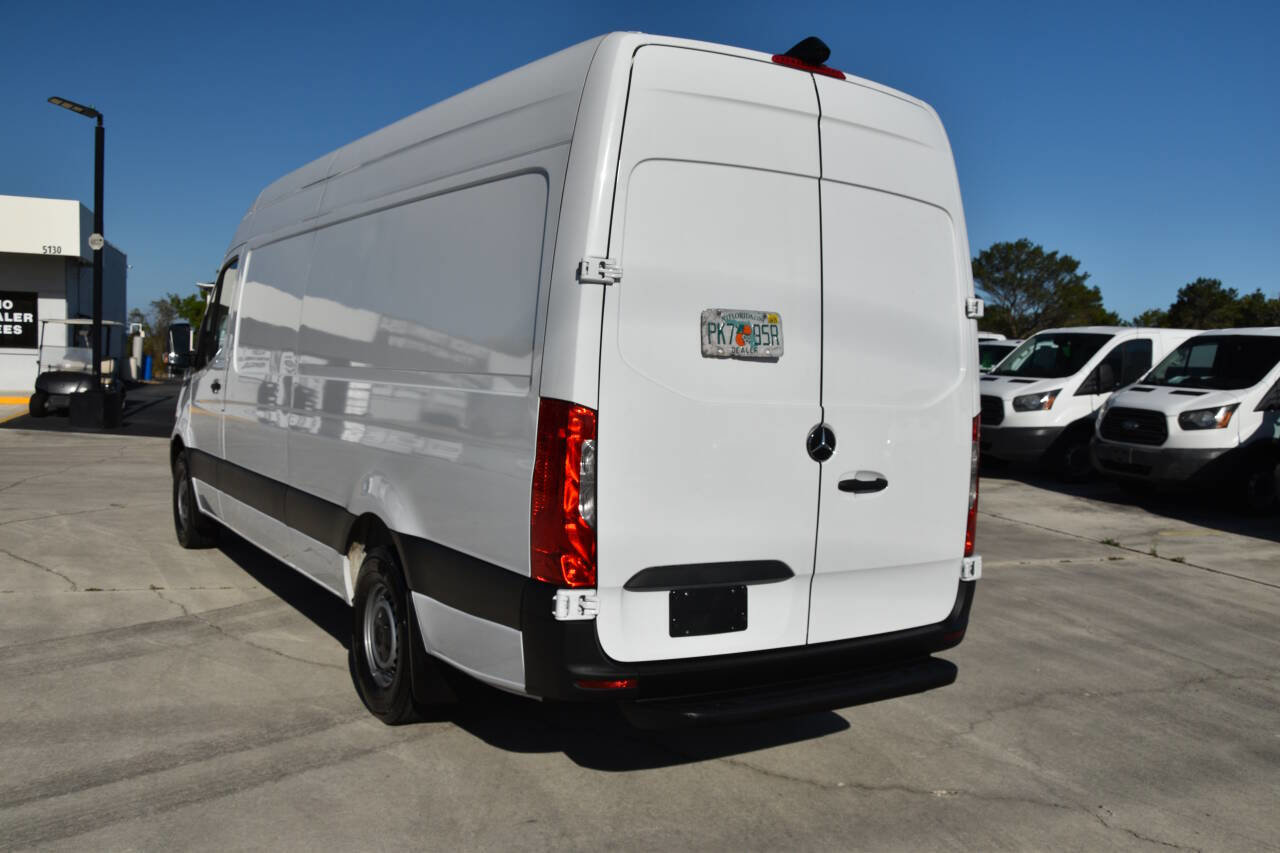 Used 2023 Mercedes-Benz Sprinter 2500 image 5