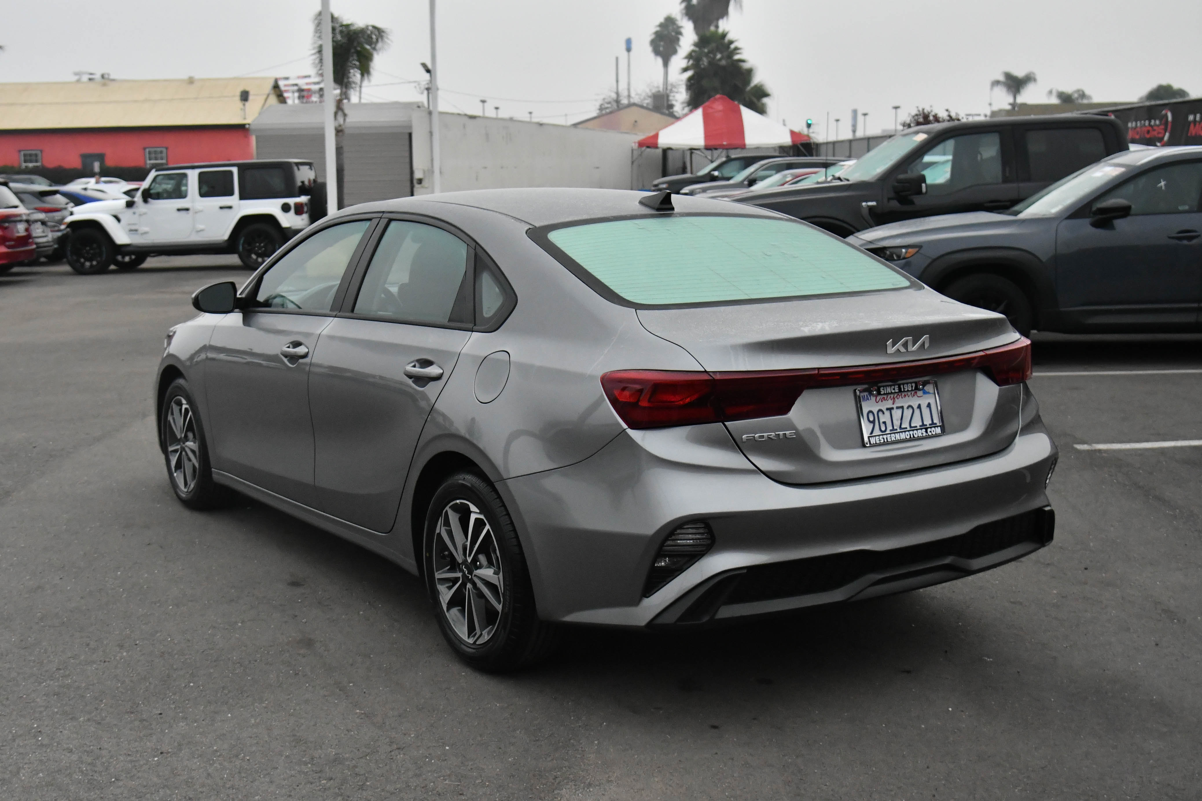 Used 2023 Kia Forte LXS image 6