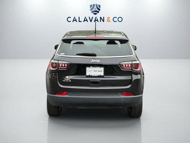 Used 2023 Jeep Compass Sport AWD/4WD image 6